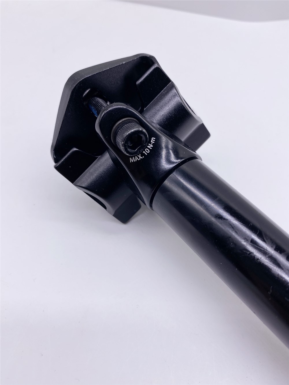 KS E20/E20-i Có Điều Khiển Từ  - đánh giá và giá Dropper Post Remote